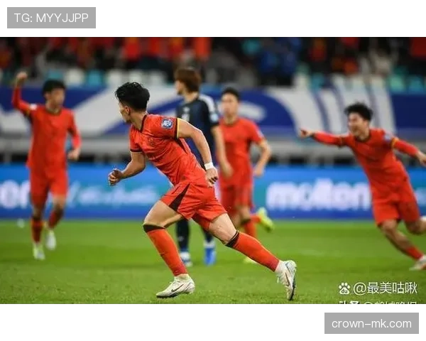 足球杯赛激战正酣：精彩对决点燃赛场，新星崛起引领赛季新格局