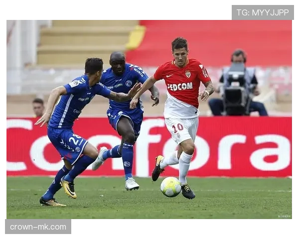 足球黑马逆袭：本赛季表现稳健，竞争力持续提升